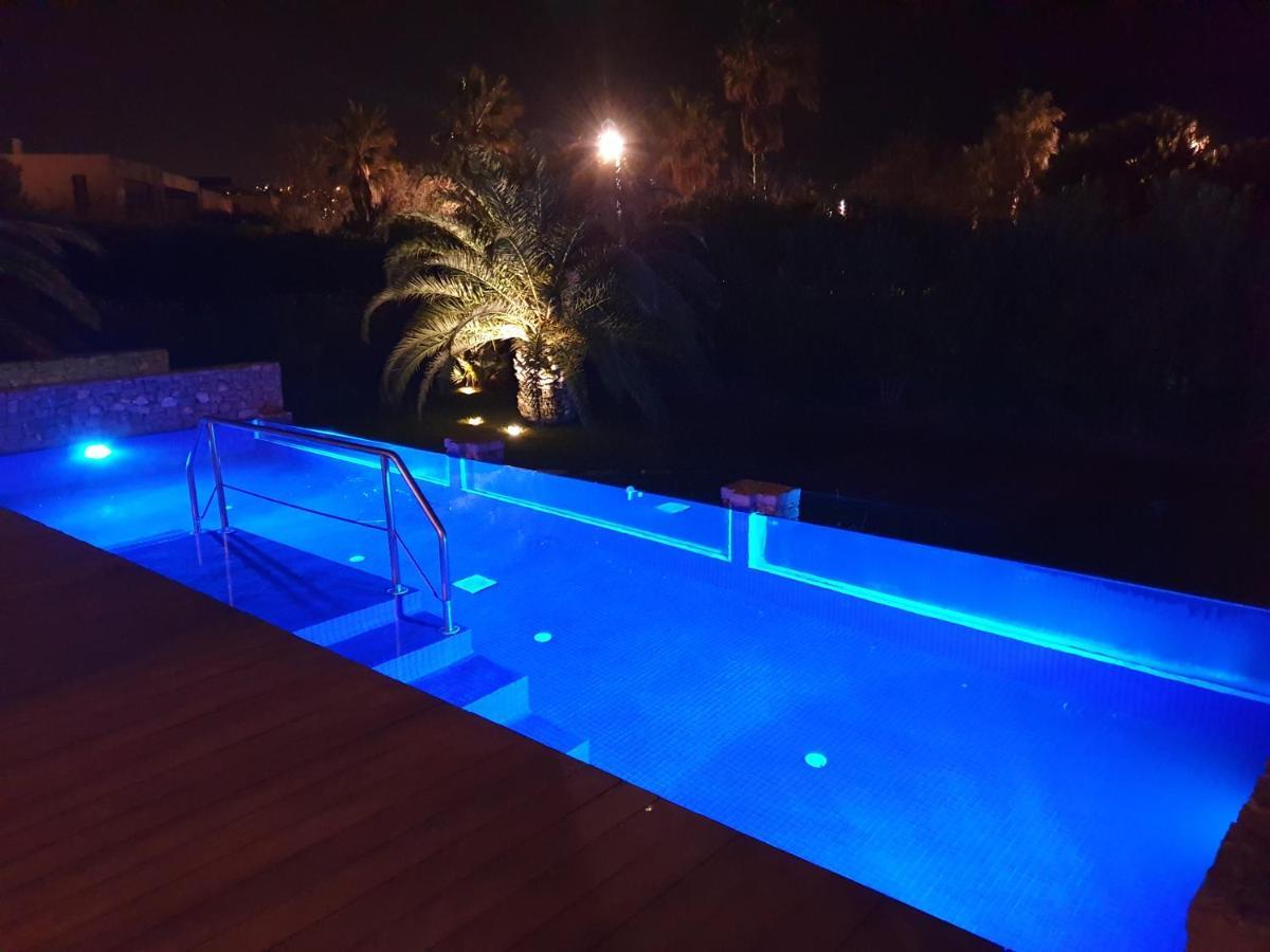 Villa Emerald セット エクステリア 写真